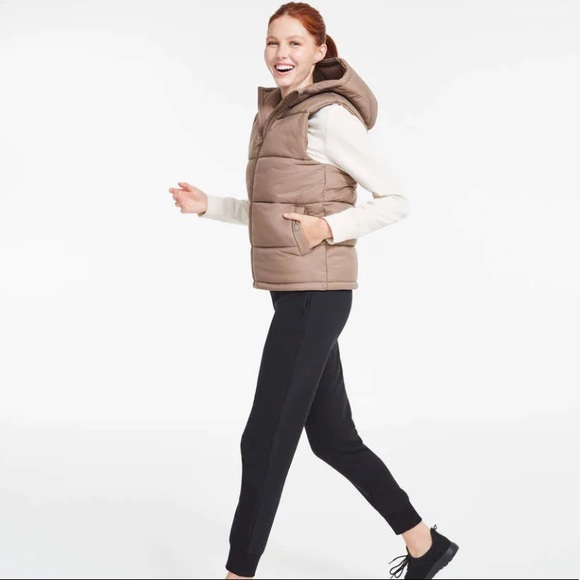 JOE FRESH Puffer Vest with PrimaLoft - Picture 3 of 7